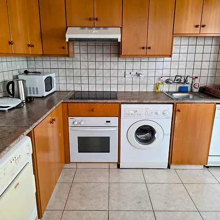 Niki's Coastal Escape