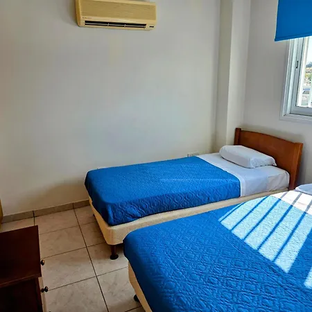 Niki's Coastal Escape Λάρνακα