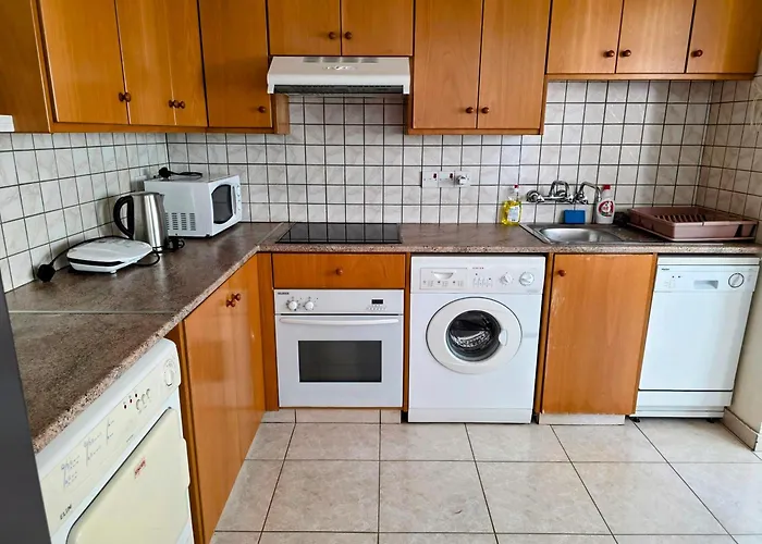 Niki's Coastal Escape