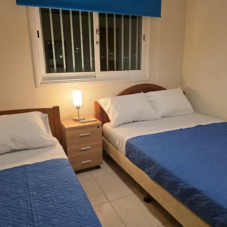 شقة Niki's Coastal Escape لارنكا
