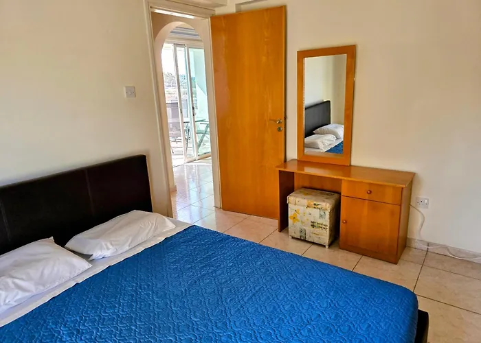 Niki's Coastal Escape ラルナカ